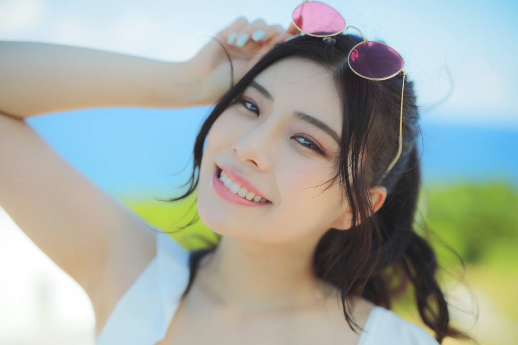 神木麗ファースト写真集プロジェクト | ひとつなぎ